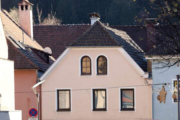 Stadthaus in Bruck an der Mur – Historischer Charme trifft auf modernes Wohnen - provisionsfrei für die Käufer!, Haus-kauf, 195.000,€, 8600 Bruck-Mürzzuschlag