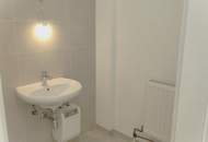 Topsaniert - Geschäftslokal/Praxis/Büro/Atelier mit Freifläche