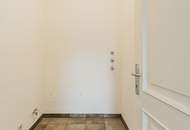 Exklusiv und perfekt aufgeteilte Dachgeschoßwohnung 92 m², 2 Zimmer + 16 m² südostseitige Terrasse in zentraler Lage, Speisinger Straße, Klimatisiert