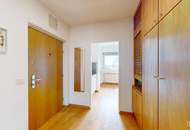 NÄHE SCHLOSS SCHÖNBRUNN | Tolle 2,5 Zimmer-DG-Wohnung | extra Küche | verbaute Loggia | ZELLMANN IMMOBILIEN