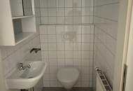 Charmante 3 - Zimmer - Altbauwohnung mit Balkon im Bezirk Jakomimi - WG - geeignet!