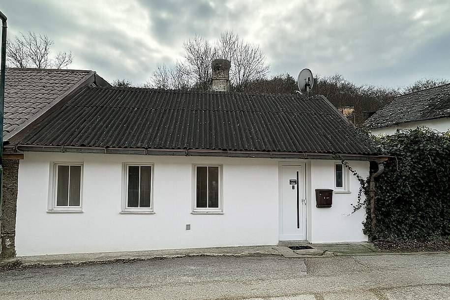 FRISCH SANIERT! Rustikales Miethaus mit Wintergarten & Innenhof in 2165 Stützenhofen, Haus-miete, 590,00,€, 2165 Mistelbach