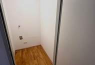 U3-NÄHE, LORYSTRASSE, sonnige 74 m2 Neubau mit 8 m2 Balkon, 2 Zimmer, Wohnküche, Wannenbad, Garage möglich, 3. Liftstock