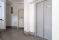 Dachgeschosswohnung - perfekt für Pärchen