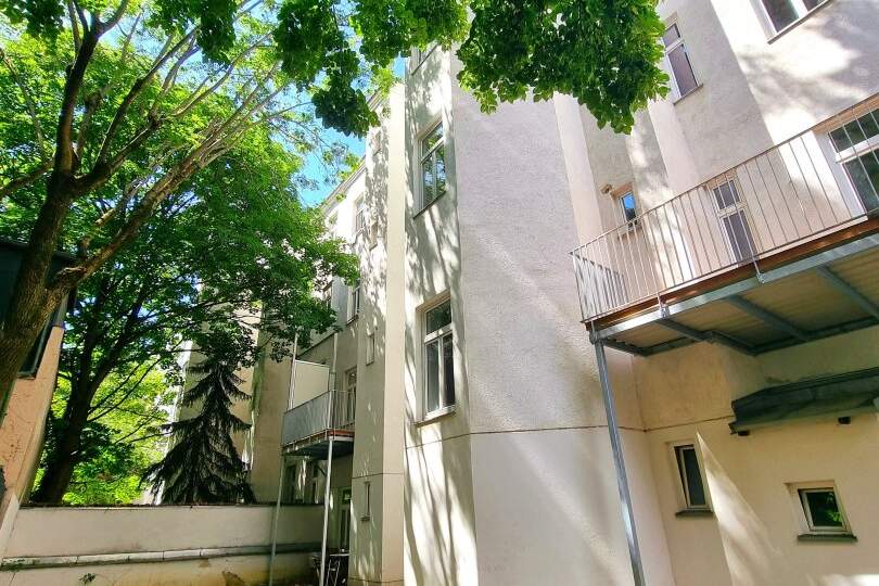 Neuer Preis! Baubewilligtes Dachgeschoss beim Meiselmarkt in Bestlage! Schönes Altbauhaus + Beste Anbindung und Infrastruktur + Ruhige Seitengasse! Jetzt zugreifen!, Gewerbeobjekt-kauf, 365.000,€, 1150 Wien 15., Rudolfsheim-Fünfhaus