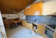 Moderne Dachgeschoßwohnung mit Terrasse, Garage, Klimaanlage