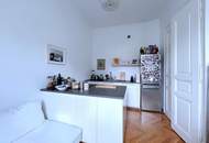 Linz/Stadt: Altbau-Mietwohnung ca. 71m² (2 Zi.) im Herzen von Linz in der Kapuzinerstraße (Nähe Promenade)
