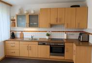 Großzügige Erdgeschosswohnung mit Loggia und Garage!
