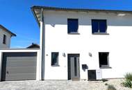 Neuwertiges Doppelhaus mit Garten