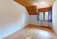 Großzügiges Einfamilienhaus in Weyregg am Attersee mit Wintergarten und Garagen!