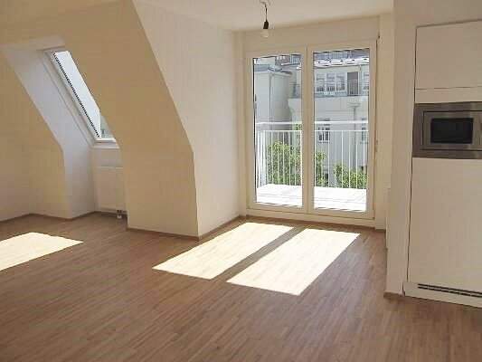 Moderne 4-Zimmer-Dachgeschoßwohnung mit Balkon &amp; Terrasse in Döblinger Ruhelage