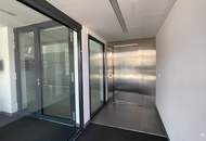 Helle Terrassenwohnung inklusive Pool, Weinkeller, Fitness- und Wellnessbereich