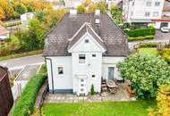Haus mit Blick auf Schloss Ebelsberg – Potenzial für Individualisten