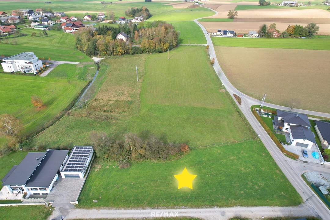 Sonniges Baugrundstück in ruhiger Lage