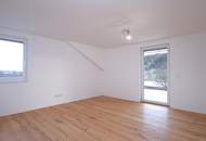 Kernsaniert und schlüsselfertig: Maisonette-Wohnung mit Garage und Garten