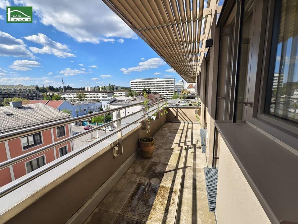 Geräumige Dachgeschosswohnung mit hochwertiger Ausstattung inklusive Klimaanlagen!