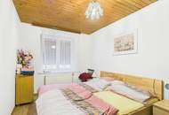 Haus mit 2 Wohneinheiten und ausgebautem Dachgeschoss in Blumau-Neurisshof, Bezirk Baden