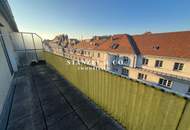 SONNIGES DACHGESCHOSS MIT TERRASSE