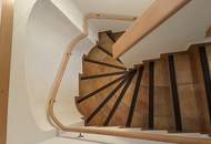 Herziges Hofgasslhäuschen mit Nebengebäude und Mini Garten