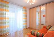 Ruhige 3-Zimmer-Wohnung mit 2 Balkonen und Tiefgaragenparkplatz