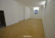 LAGERRÄUME im 1. Stock, Fitness, etc.