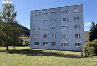 Zwei-Zimmer Wohnung mit traumhaftem Ausblick und Balkon