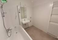 EINZIEHEN &amp; WOHLFÜHLEN im Karmeliterhof - geräumige 2-Zimmer-Wohnung in Bestlage!