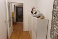 Helle 2-Zimmer-Wohnung mit Balkon!