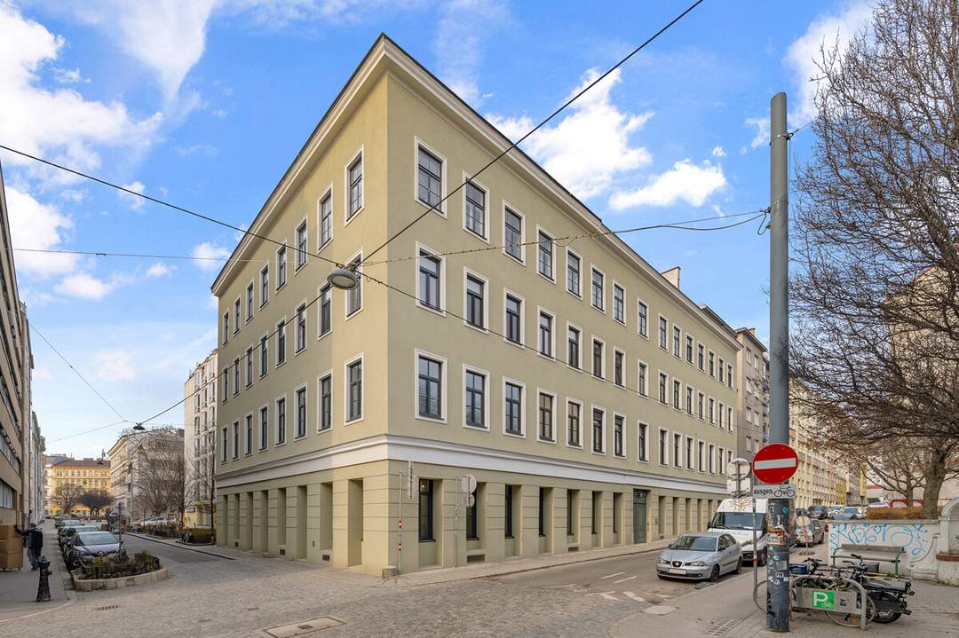 INVESTMENT - Unbefristet vermietete Anlegerwohnung im generalsanierten Altbau