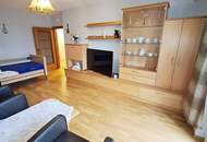 FAMILIENHIT MIT POTENTIAL, 113 m2 Neubau mit Loggia, 4 Zimmer, Küche, 2 Bäder, teilmöbliert, 3. Liftstock, Enkplatz