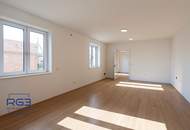 Großes Einfamilienhaus mit großem Garten # Provisionsfrei