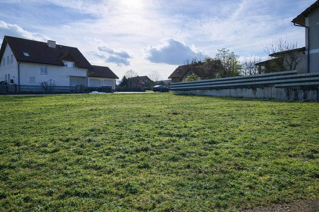 Baugrundstück in ruhiger Siedlung - kein Bauzwang.