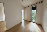 Entzückende 2-Zimmer-Wohnung mit großem Balkon - hofseitiger Grünblick
