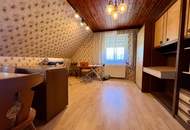 Großzügiges Wohnhaus mit Wintergarten