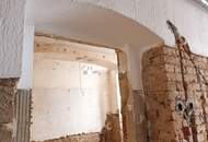 Souterrain Wohnung/Büro in bester Lage