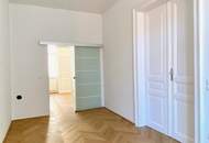 ALTBAU-SCHMUCKSTÜCK IM ACHTEN! WUNDERSCHÖN SANIERTER 3-ZIMMER-ERSTBEZUG ZUM VERLIEBEN