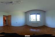 *ORTSRANDLAGE:* Wohnhaus mit sehr schönem, ebenen Garten und großzügigem Grundstück.
