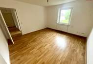 Ein Zuhause zum Verlieben: 4-Zimmer-Wohnung mit sonnigem Grünblick, lichtdurchfluteten Räumen, hochwertig saniertem Badezimmer, großzügiger Küche & viel Platz für Familien!