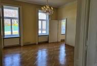 Charmante Villa mit weitläufigem Garten, Wintergarten & vielseitigen Wohnbereichen