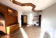 "Wohnung mit Balkon und Parkplatz"