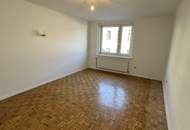 Helle 2-Zimmer-Wohnung mit Kaminanschluss & Lift – Nähe Wiedner Hauptstraße