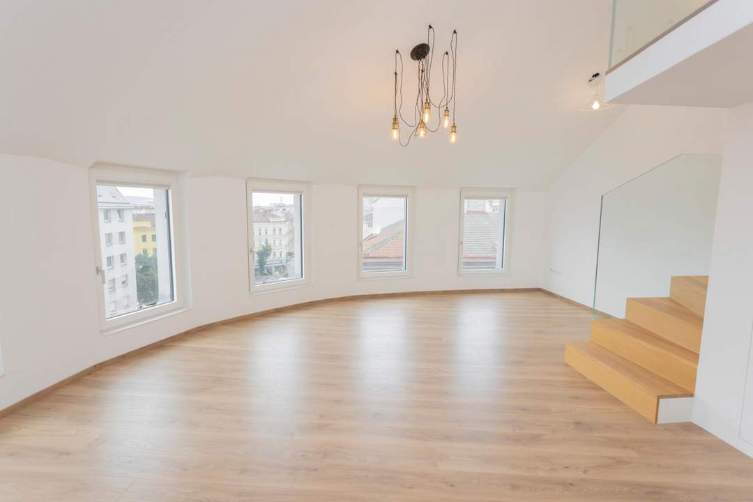 Exklusive Dachgeschoss-Maisonette mit 360° Wienblick und drei Terrassen - 1100 Wien