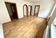 Wohnen mit Charme! Ruhige 3-Zimmer-Erdgeschosswohnung in Steyr-Münichholz mit Grünblick, hellem Wohnbereich &amp; stilvollem Ambiente – perfekt für alle, die das Besondere lieben!