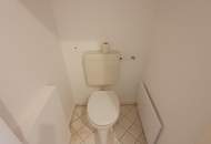 Preishit! Helle 1 Zimmer Altbauwohnung - unbefristet