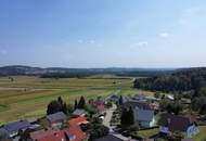 Haus in Ruhelage am Waldrand mit Swimmingpool und Teich.