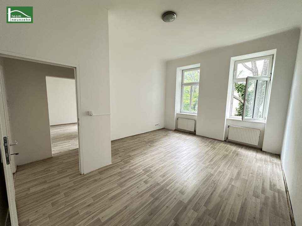 Ideal WG geeignet! Innenhof gerichtete Altbau-Wohnung nahe U4 und U6 in Sechshaus!