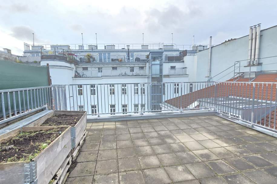 Schöne 4 Zimmer Wohnung mit große Terrasse. WG möglich, Wohnung-miete, 2.499,00,€, 1060 Wien 6., Mariahilf