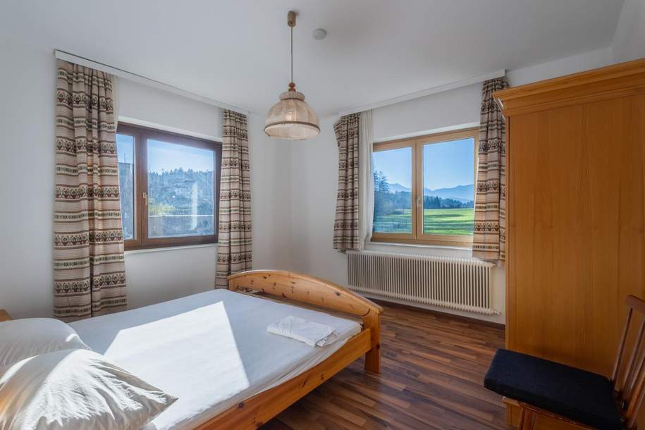 Kärntner Wohncharme in Seenähe – 5-Zimmer-Wohnung mit Kachelofen &amp; Balkon, Wohnung-miete, 1.700,00,€, 9220 Villach Land