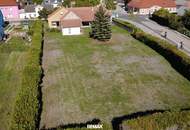 Einfamilienhaus mit großem Grundstück und Teilungsmöglichkeit in Gemeinlebarn
