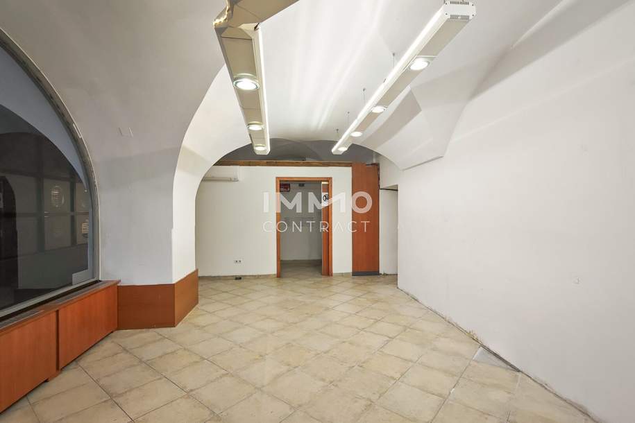 Charmantes Gewölbelokal, Gewerbeobjekt-miete, 825,00,€, 9900 Lienz